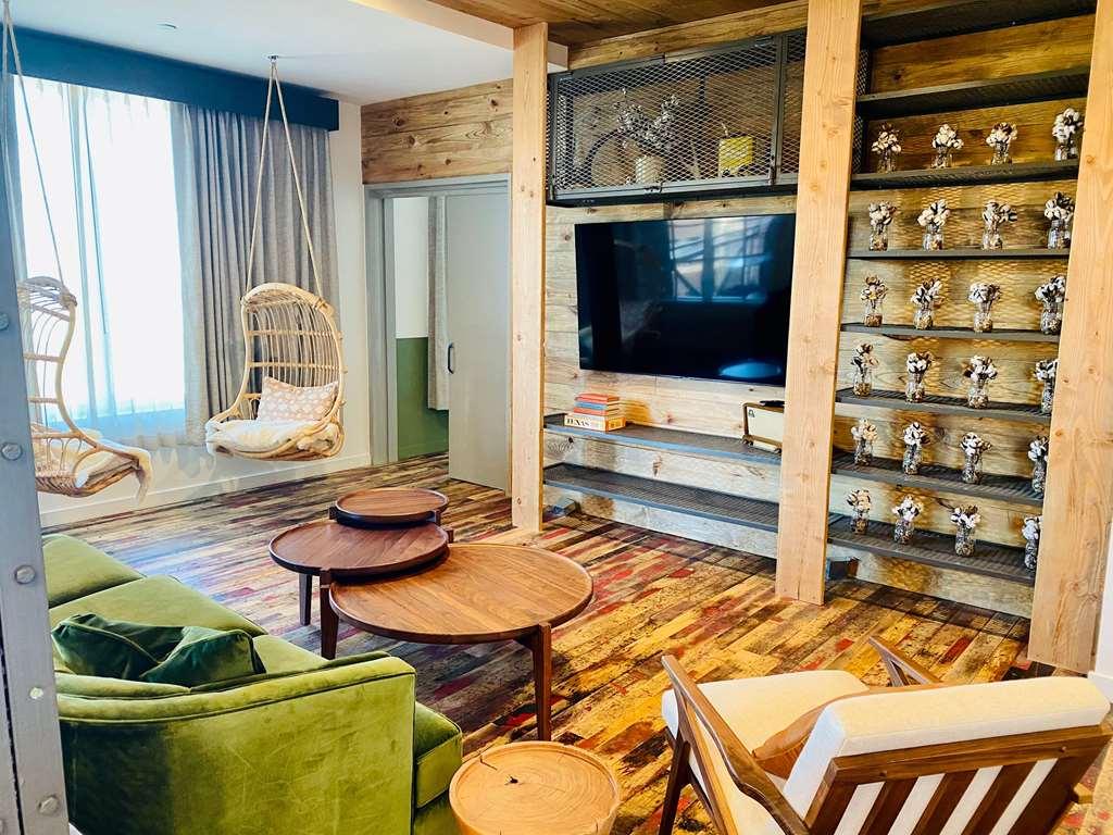 Cotton Court Hotel, By Valencia Collection Hotel Lubbock